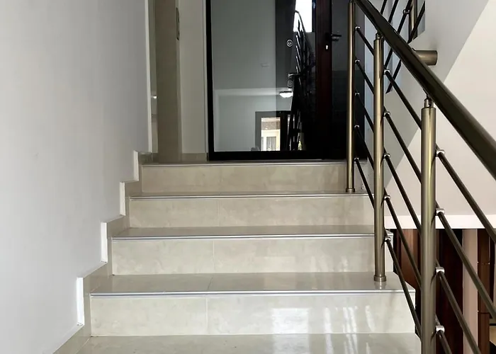 アパート Atayana